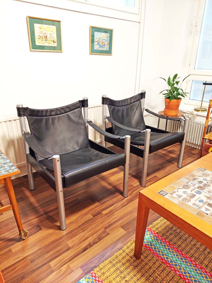 70 -luvun safarituoli mustalla nahkaverhoilulla, Johanson Design